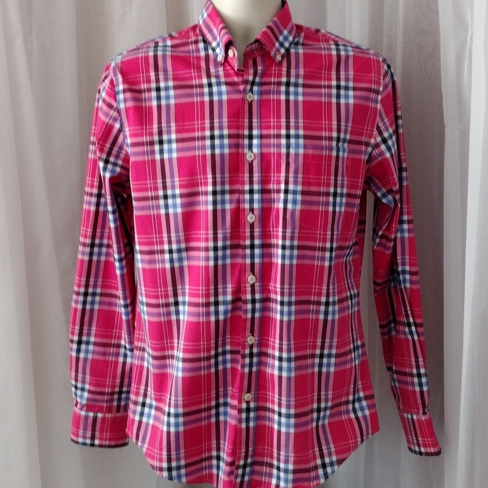 NWOT Men's Crown & Ivy Button down. Size S Slim